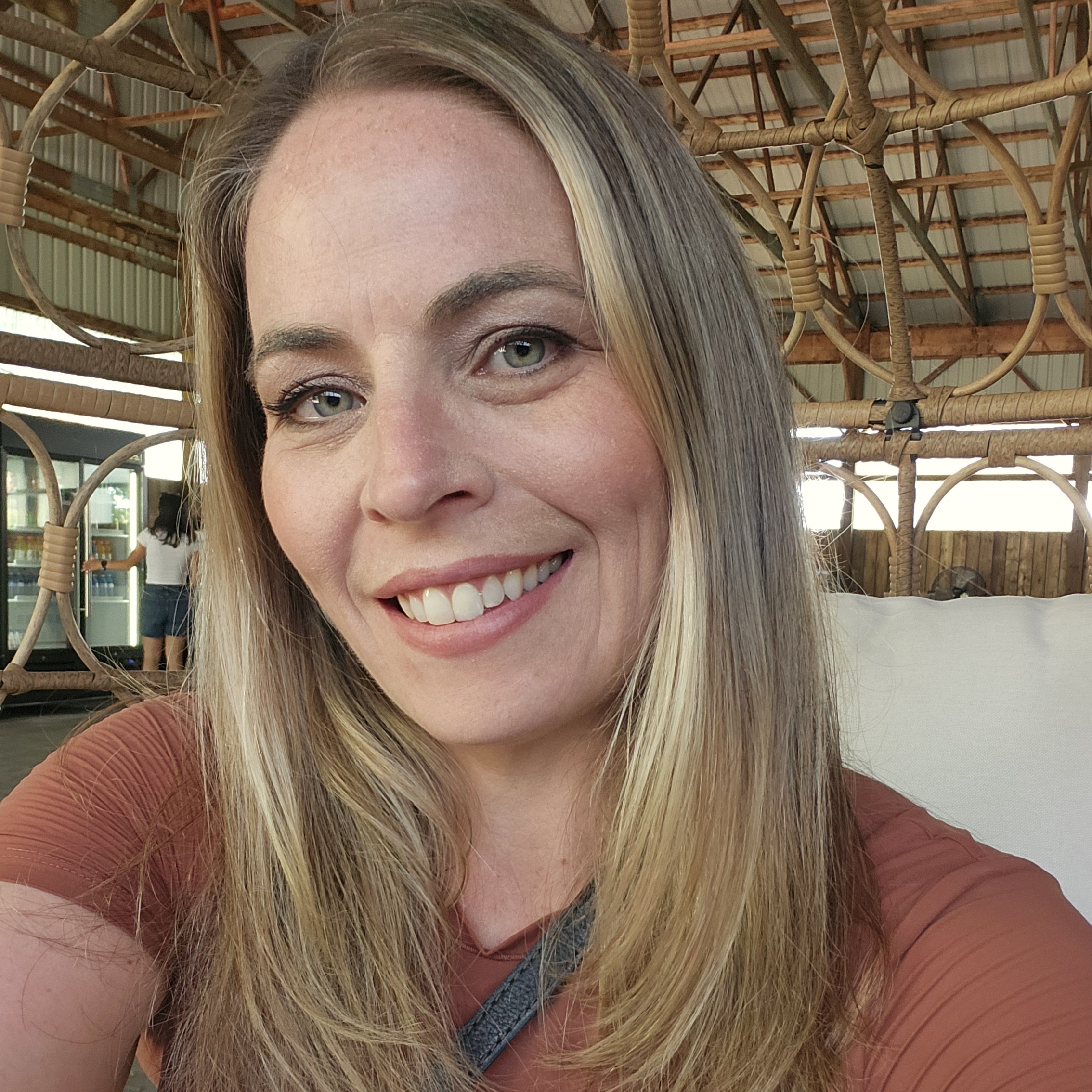 Julianne  H - Rockstar Music Instructor